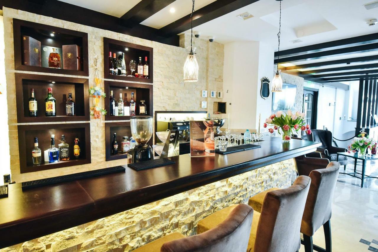 Hotel Castelnor Păltiniş Esterno foto