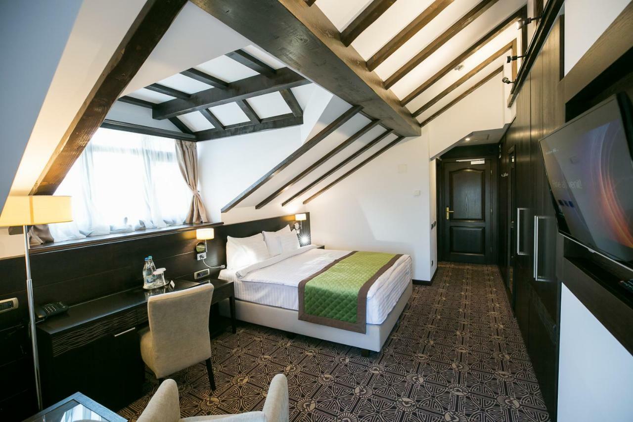 Hotel Castelnor Păltiniş Esterno foto