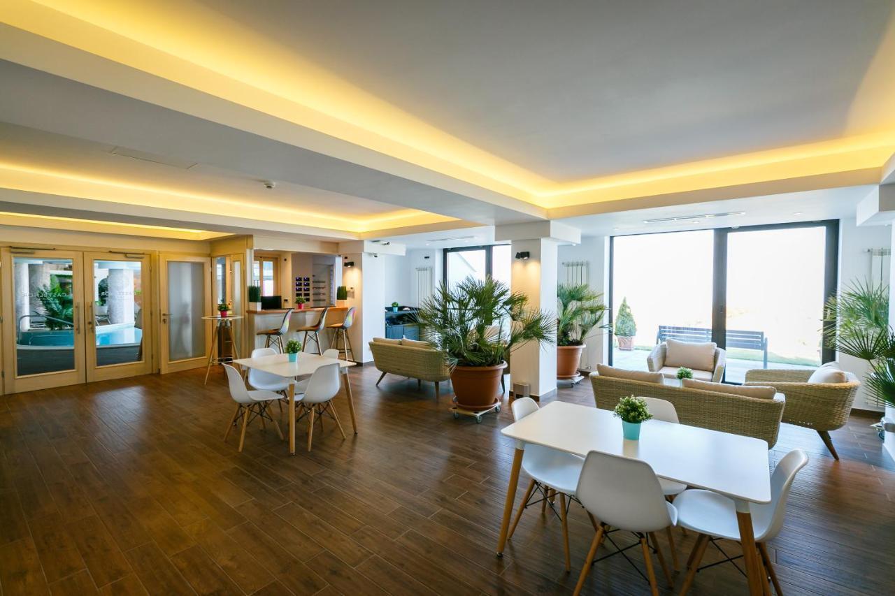 Hotel Castelnor Păltiniş Esterno foto